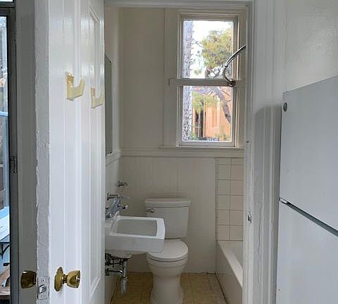 5th image of 3535A 24th Ave