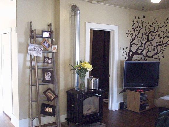 5th image of 419 N B St
