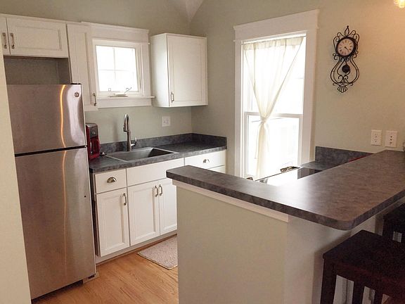 5th image of 9218 29th Bay St
