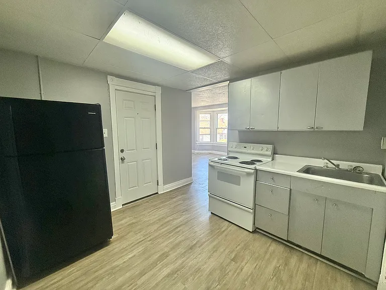7 Balsam Ave #3-F — Photo 4