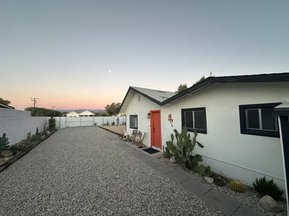 6387 Mountain View St, Joshua Tree, CA 92252