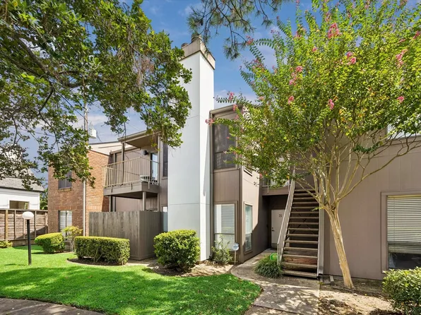 1201 Bering Dr #31, Houston, TX 77057
