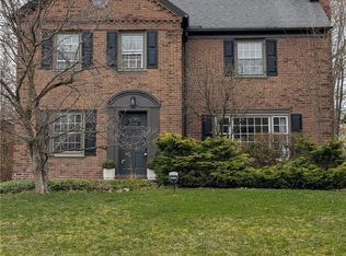 2563 Edgerton Rd, University Heights, OH 44118