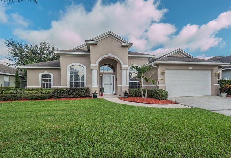 1st image of 612 Field Club Cir