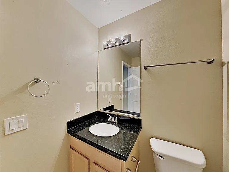 6133 S Wilson Dr — Photo 9