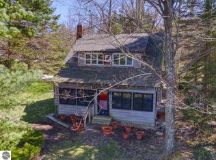 8436 Bay Point Rd, Beulah, MI 49617