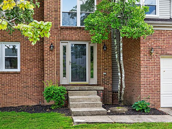 3rd image of 4168 Watertrace Dr