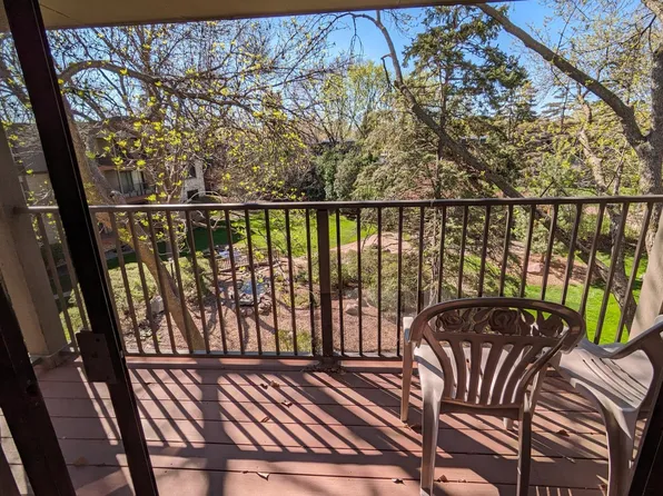 2200 Nevada Ave S APT 301, Saint Louis Park, MN 55426