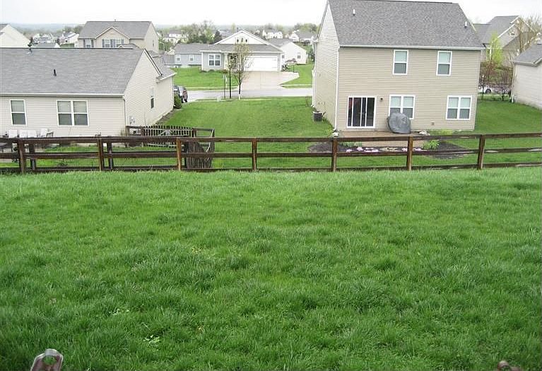 1st image of 553 Lake Front Dr