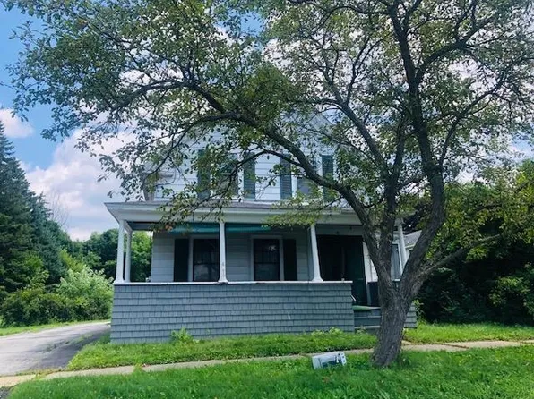 88 Meadow Street, Rutland City, VT 05701
