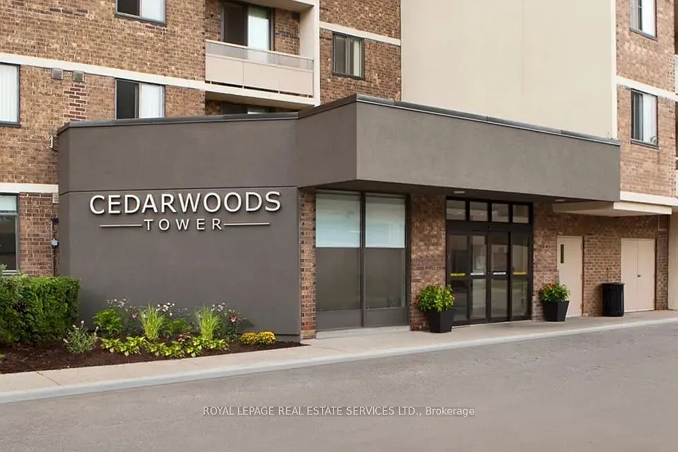 Building Photo - 1 Cedarwoods Cres #511