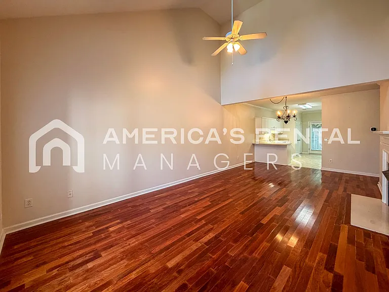 3505 Savannah Park Ln — Photo 11