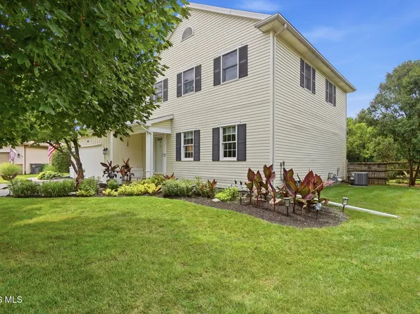 410 Kent Ct, Maumee, OH 43537