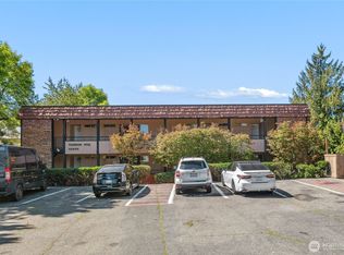 22805 30th Ave S, Seattle, WA 98198