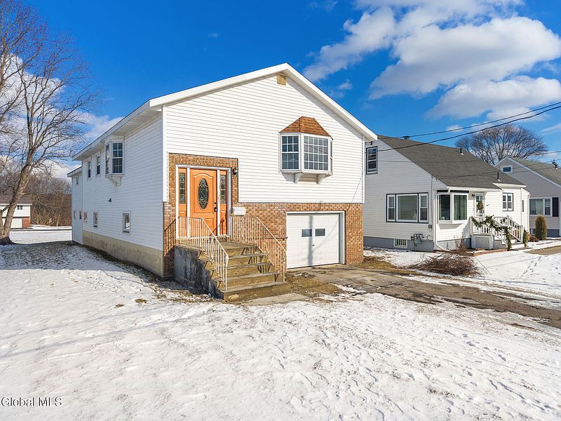 2nd image of 27 Grieme Avenue