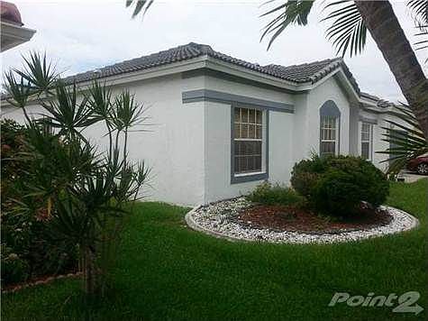2nd image of 10525 SW 18th St