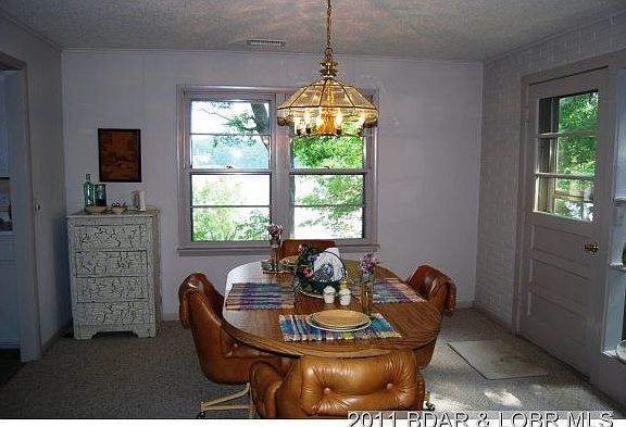 5th image of 124 Hilltop Ln