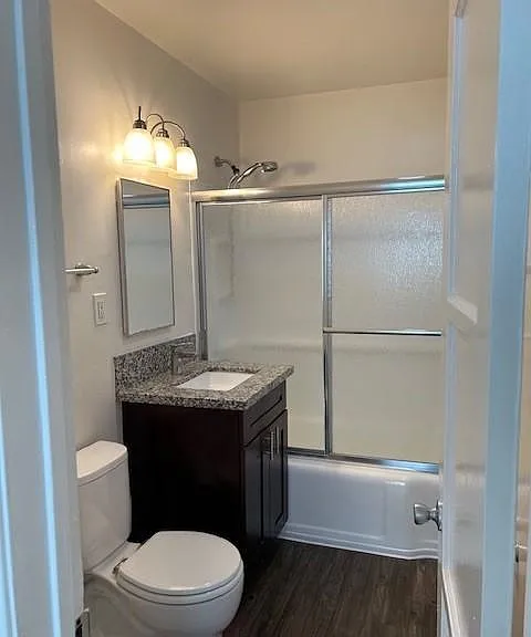 4150 1/2 Estrella Ave — Photo 16