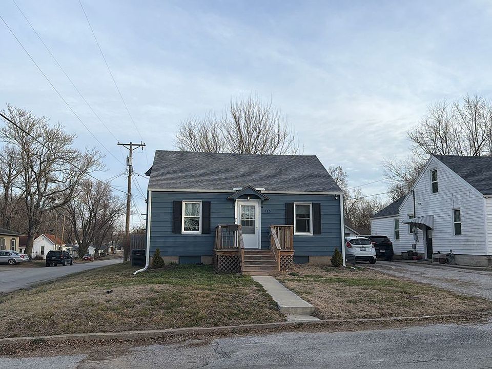 1st image of 115 W Rogers St