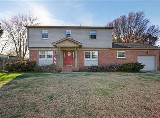 2205 Parkside Ct, Virginia Beach, VA 23454