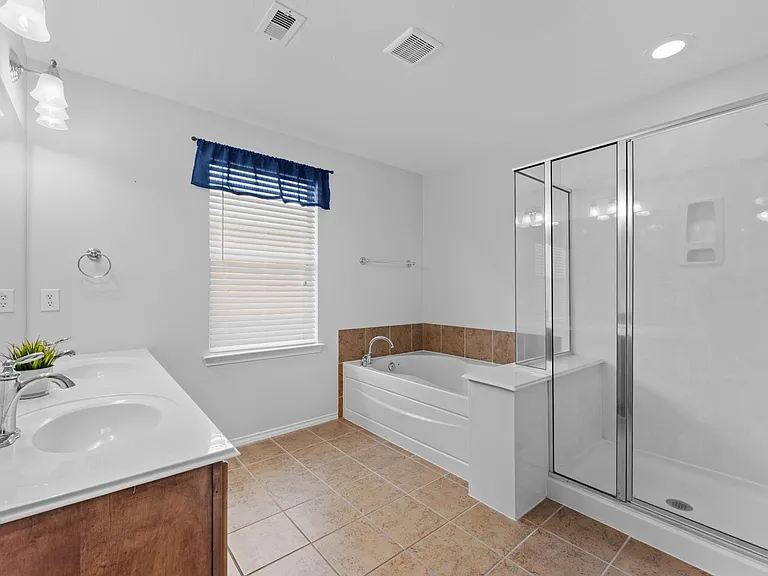 2744 Woodspring Acres Dr — Photo 16