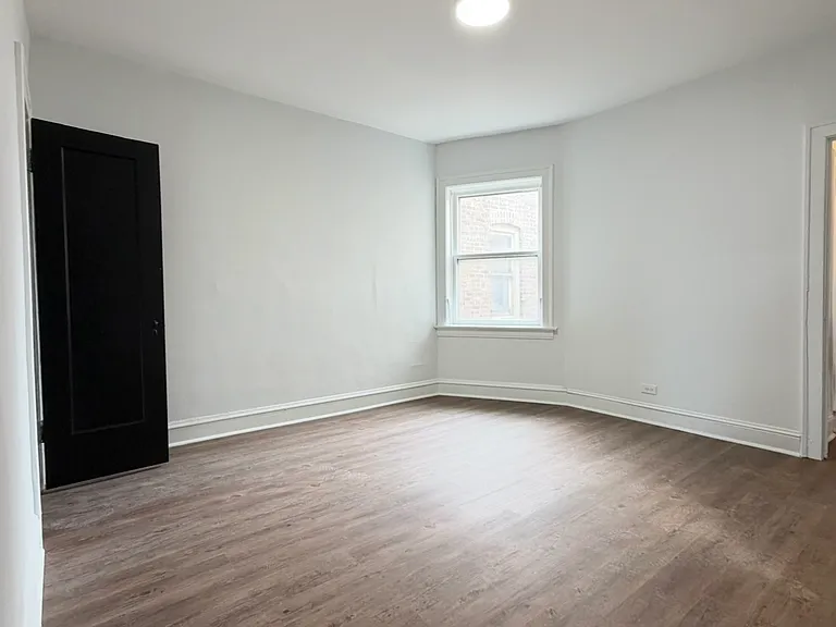 7712 S Jeffery Blvd #3 — Photo 6