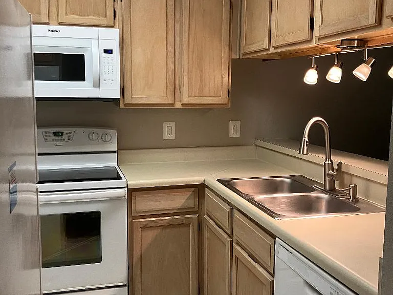 1504 Lincoln Way #231 — Photo 8