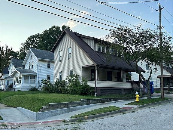 2nd image of 2276 14th St SW