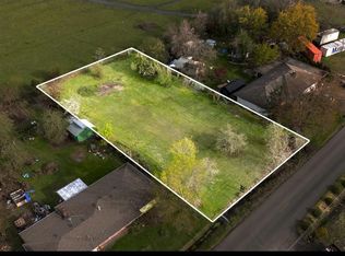 500 View Ln, Lebanon, OR 97355