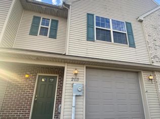203 Merriweather Dr, Chambersburg, PA 17201