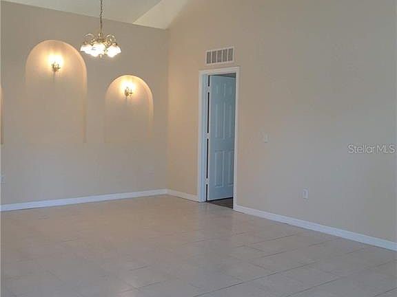 3rd image of 2520 Laval Dr
