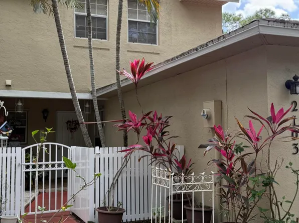 2103 Maplewood Drive, Greenacres, FL 33415