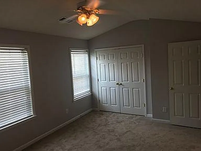 76 Highoak Dr NE — Photo 6