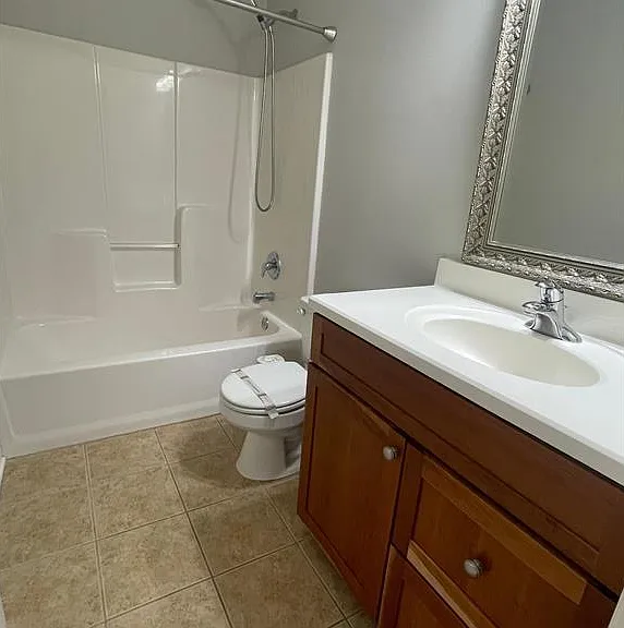11331 Stratton Ave — Photo 7