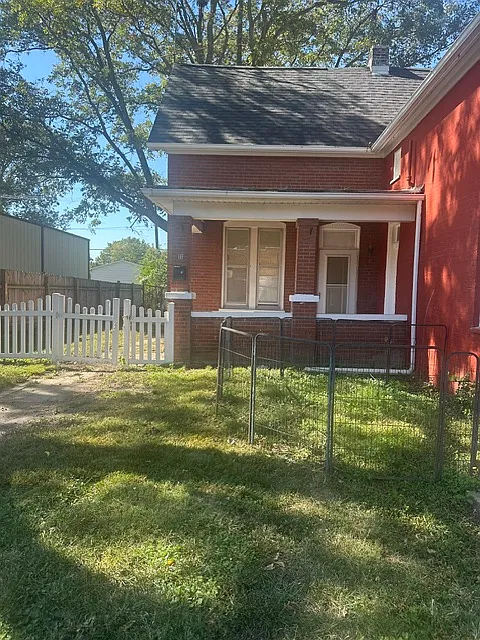 111 N Main St #A