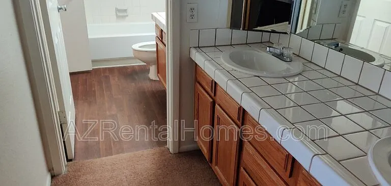 819 N College Ave #I121 — Photo 13