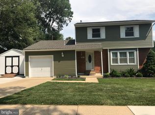 205 Darwin Dr, Newark, DE 19711