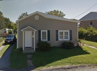 15 Thompson St, Staunton, VA 24401