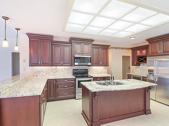 5th image of 14125 Riverstone Dr