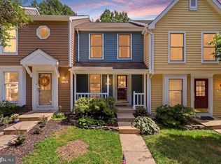 1582 Poplar Grove Dr, Reston, VA 20194