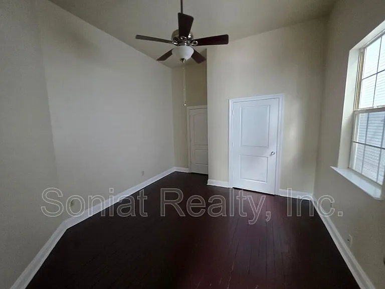 621 S Cortez St — Photo 3