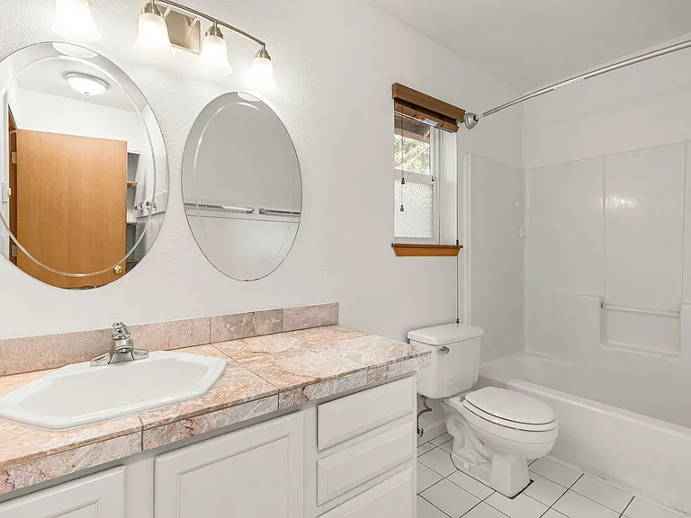 4308 N Albina Ave — Photo 20