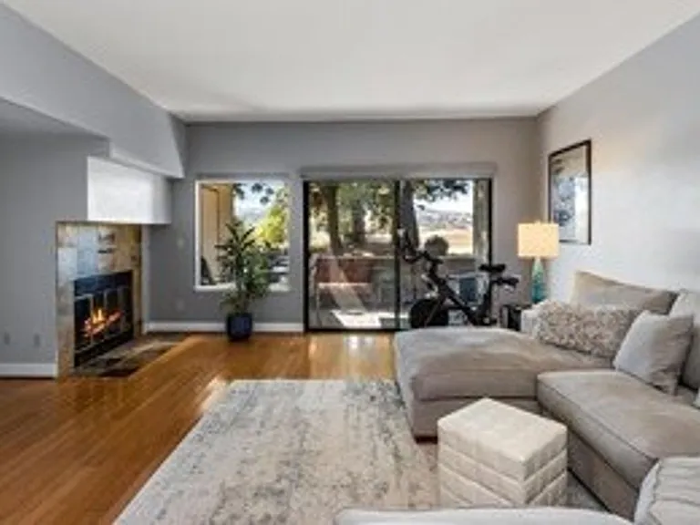 330 S Overlook Dr — Photo 7
