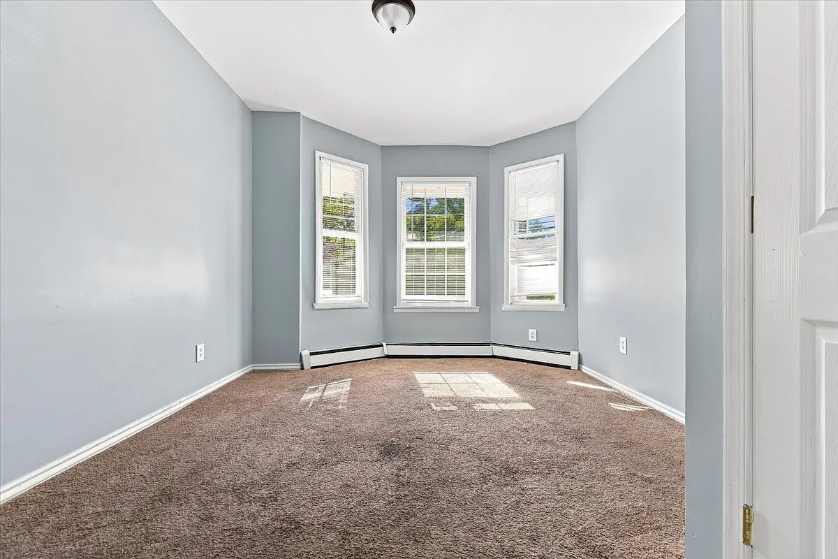 2 bed, $2,100 — Photo 4
