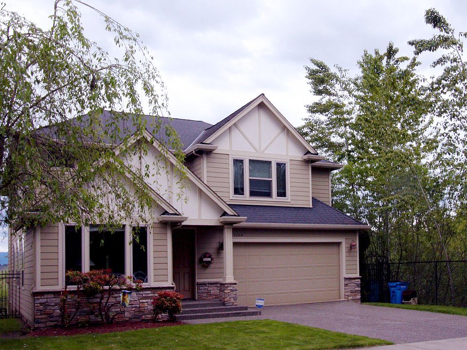 1st image of 9309 NE 84th Ct