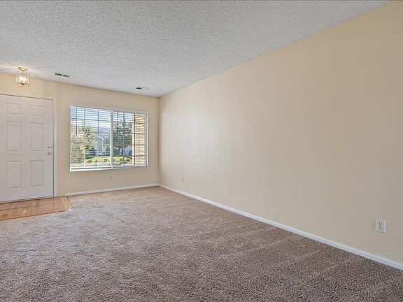 Nice a bright natural lighting, new carpet and paint.