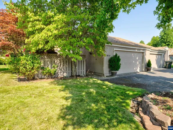 6710 Huntington Cir SE, Salem, OR 97306