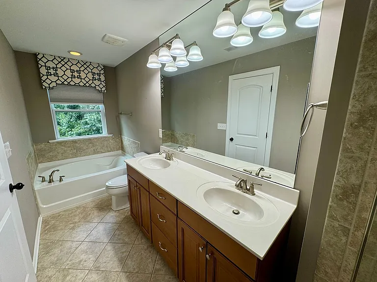 9623 Glenburn Ln — Photo 25