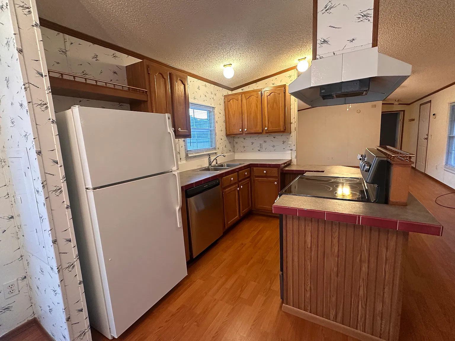 2 bed, 1100 sqft, $1,500 — Photo 4