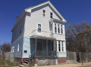 15 Salisbury St, Providence, RI 02905